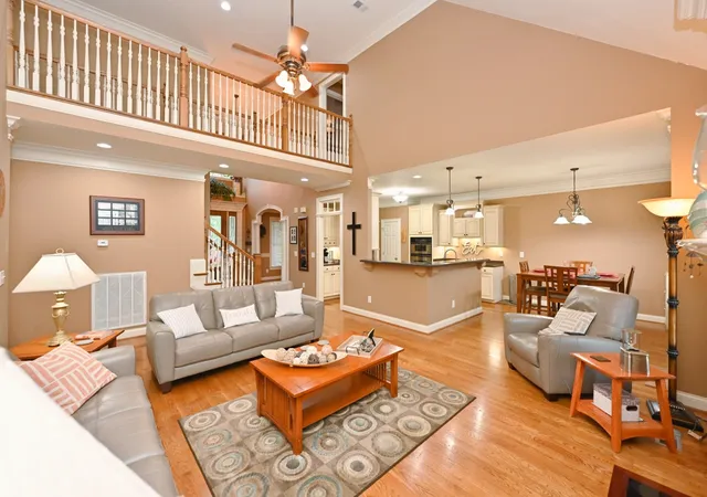 Homes for sale in Hendersonville, TN | 1043 Dorset Dr, Hendersonville, TN 37075 | MLS# 2982178