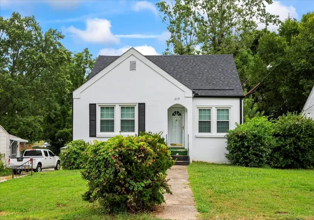 Photo 18 of Single family home for sale at 2135 Thomas Ave, Columbia, TN 38401 | MLS# 2971756 | Listing updated on 2025-10-16
