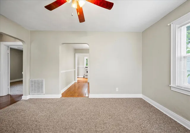 Photo 2 of Single family home for sale at 2135 Thomas Ave, Columbia, TN 38401 | MLS# 2971756 | Listing updated on 2025-10-16