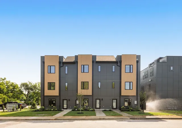 1st image of 621 Douglas Ave, Nashville, TN 37207 | MLS# 2972768