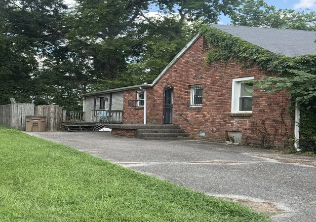 2nd image of 2020 15th Ave N, Nashville, TN 37208 | MLS# 2973929