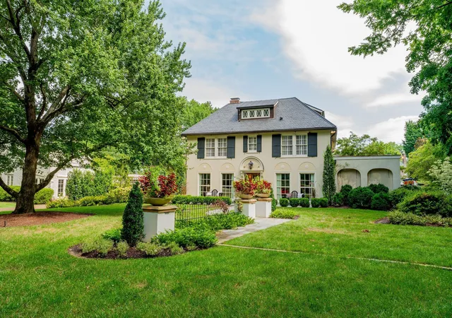 4th image of 218 Deer Park Dr, Nashville, TN 37205 | MLS# 2975795