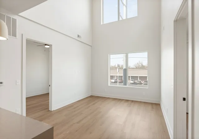 5th image of 1090 Haysboro Ave, Nashville, TN 37216