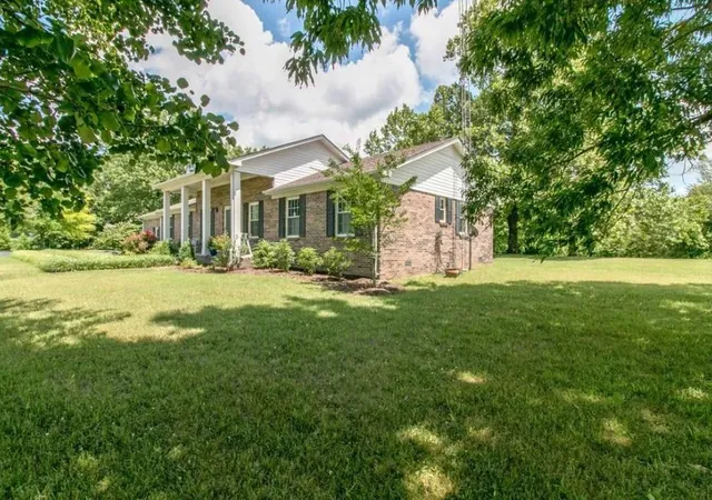 Homes for sale in Henry, TN | 7935 Hwy 79 S, Henry, TN 38231 | MLS# 3261968