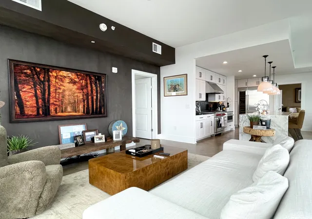 Photo 3 of Condo for sale at 1616 W End Ave #2607, Nashville, TN 37203 | MLS# 3214050 | Listing updated on 2026-08-18