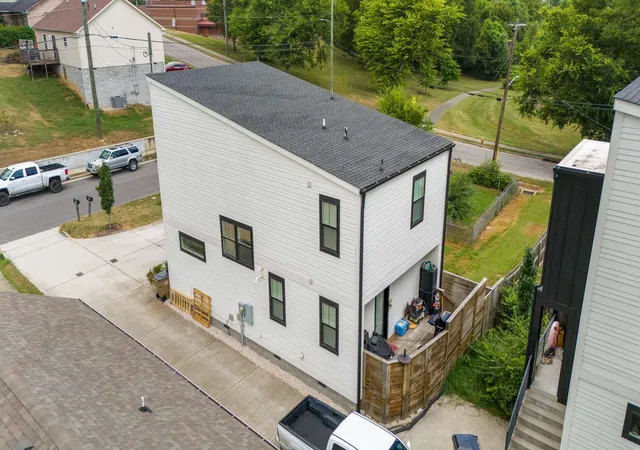 33rd image of 1103a Cecilia Ave, Nashville, TN 37208 | MLS# 3000624