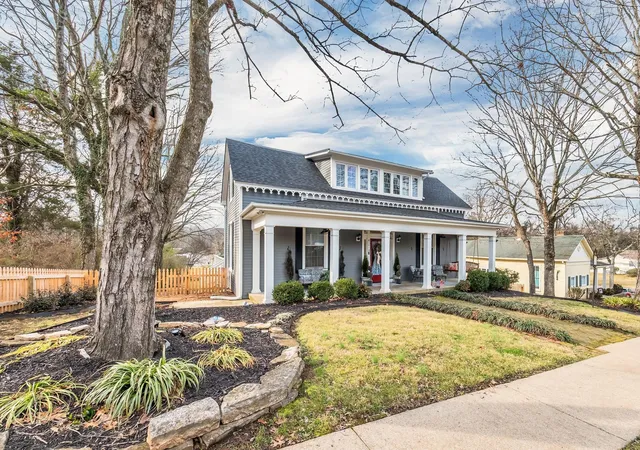 2nd image of 415 W 9th St, Columbia, TN 38401 | MLS# 3038861