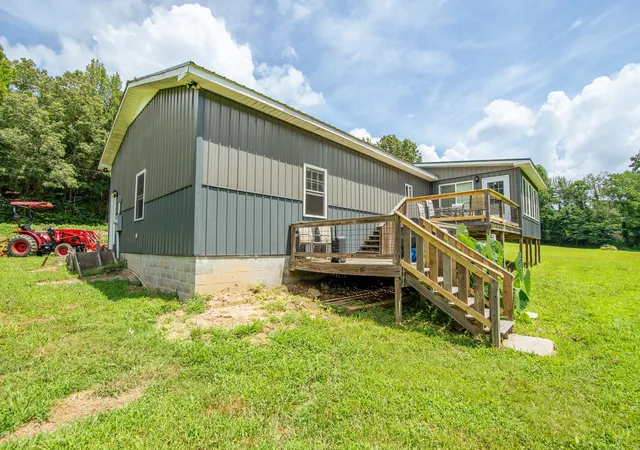 Photo 4 of Single family home for sale at 95 Rogers Dr, Savannah, TN 38372 | MLS# 2974145 | Listing updated on 2025-08-14
