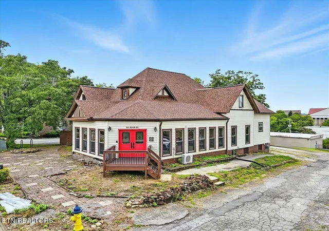 46th image of 321 High St, Maryville, TN 37804 | MLS# 3051407