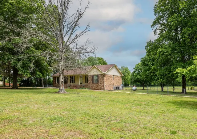 Homes for sale in Lewisburg, TN | 1684 Springplace Rd, Lewisburg, TN 37091 | MLS# 2995203