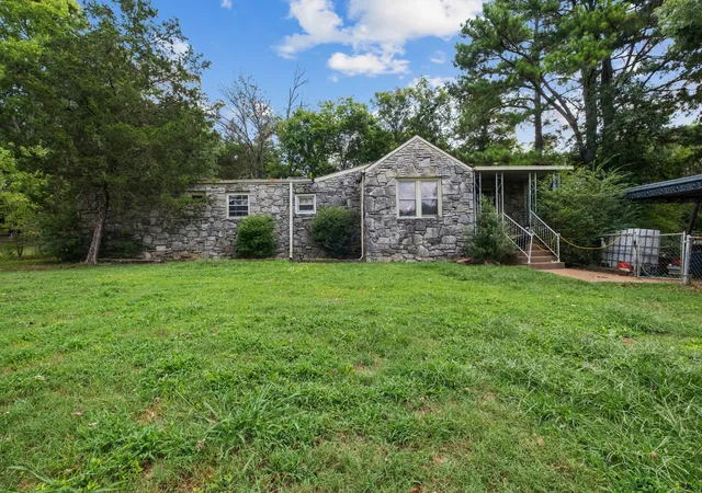 Photo 2 of Manufactured home for sale at 653 Terrace Hill Rd, Mount Juliet, TN 37122 | MLS# 2975382 | Listing updated on 2025-11-18