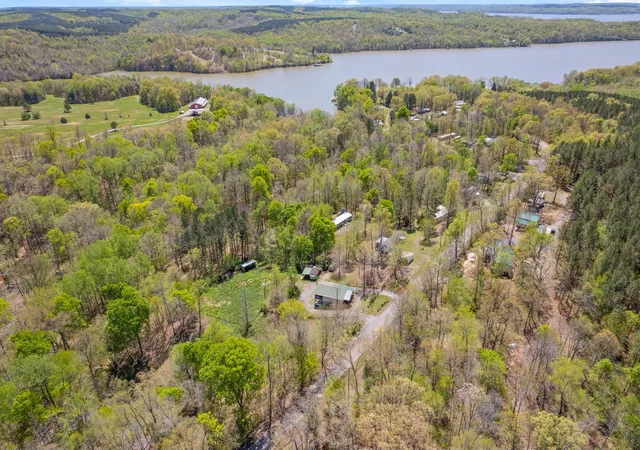 Photo 2 of Single family home for sale at 461 Leatherwood Lake Rd, Stewart, TN 37175 | MLS# 3000430 | Listing updated on 2025-09-22
