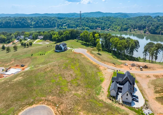 3rd image of 603 Firefly Dr, Loudon, TN 37774 | MLS# 3336908