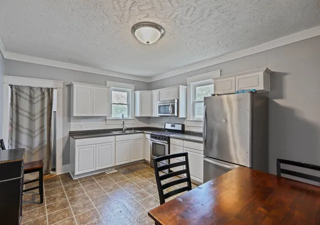3rd image of 417 N College St, Franklin, KY 42134 | MLS# 2979618