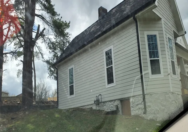 Photo 2 of Single family home for sale at 414 Washington St, Columbia, TN 38401 | MLS# 3046117 | Listing updated on 2026-06-30