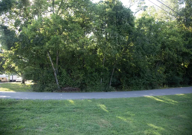 2nd image of 584 Cumberland Hills Dr, Hendersonville, TN 37075 | MLS# 2976653
