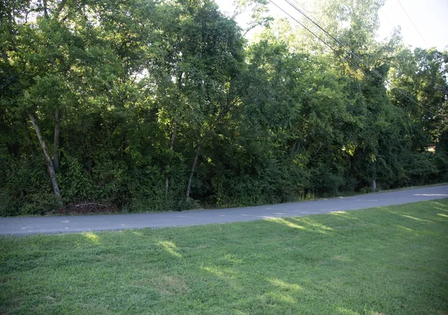 3rd image of 584 Cumberland Hills Dr, Hendersonville, TN 37075 | MLS# 2976653