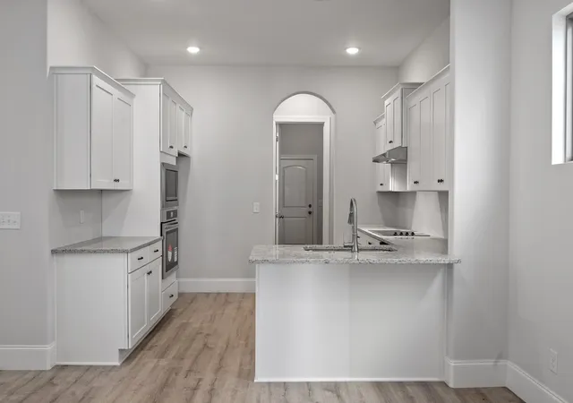 Photo 4 of Single family home for sale at 34 Madelaine Way, Kingston Springs, TN 37082 | MLS# 2976011 | Listing updated on 2025-10-12