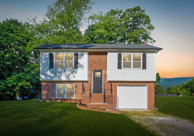 1st image of 833 Indian Hills Dr, Dayton, TN 37321 | MLS# 2978843