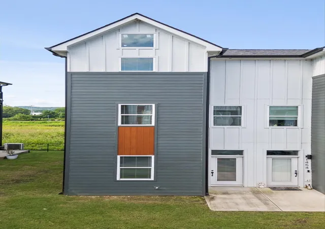 Photo 2 of Townhouse for sale at 1450 Stockyard Pl #36, Chattanooga, TN 37408 | MLS# 2978844 | Listing updated on 2025-09-22