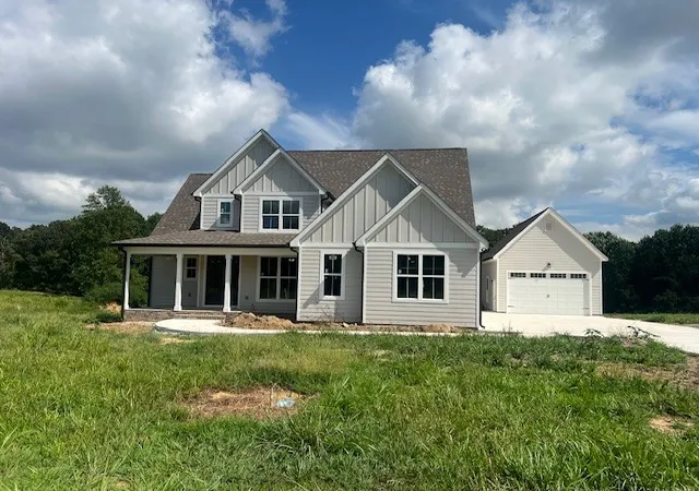 2nd image of 102 Summer Lake Ct, Winchester, TN 37398 | MLS# 2979668