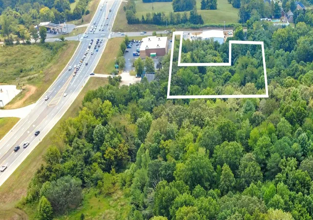 2nd image of 0 Rossview Rd, Clarksville, TN 37043 | MLS# 2980895