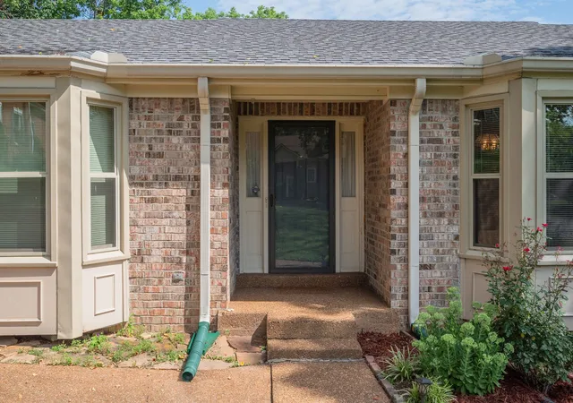 2nd image of 5671 Oakes Dr, Brentwood, TN 37027 | MLS# 2980096