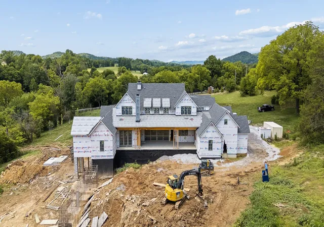 Photo 3 of Mansion for sale at 5005 Archer Springs Ln, Thompsons Station, TN 37179 | MLS# 3255410 | Listing updated on 2026-08-26