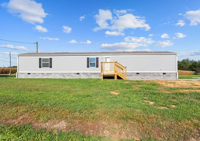 Homes for sale in Lawrenceburg, TN | 1186 Mattox Town Rd, Lawrenceburg, TN 38464 | MLS# 2979471