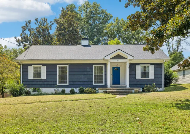 1st image of 527 E Madison St, Pulaski, TN 38478 | MLS# 2980449