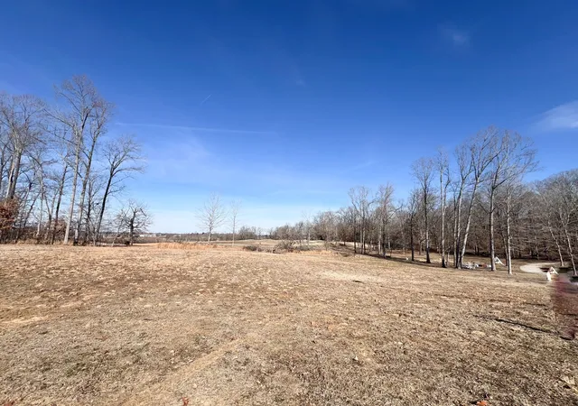 Homes for sale in Cadiz, KY | 50 Sequoyah Trail, Cadiz, KY 42211 | MLS# 2980118