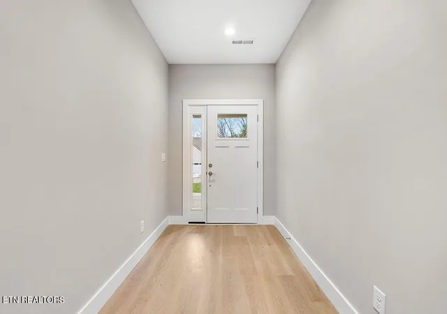 5th image of 7618 Drake Ln, Knoxville, TN 37924 | MLS# 3317260