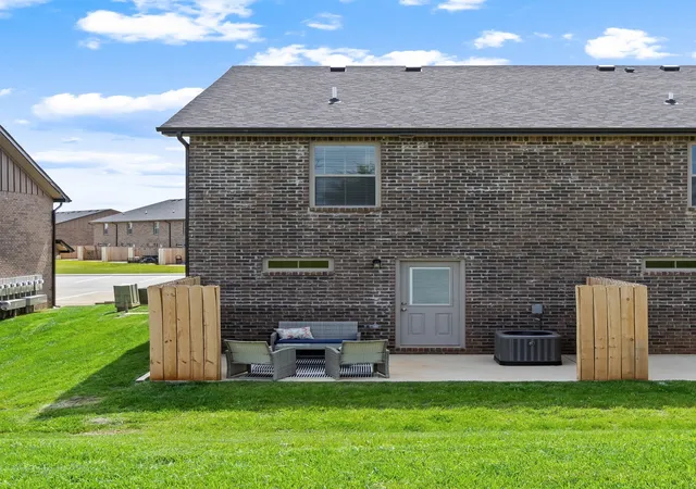 24th image of 1000 Henry Pl Blvd #802, Clarksville, TN 37042 | MLS# 2980206
