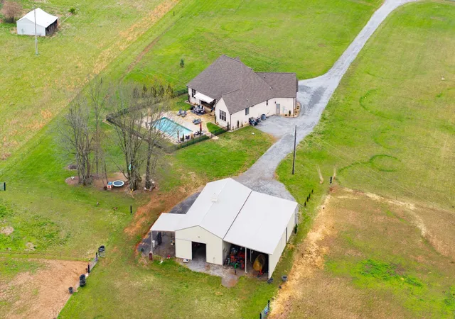 3rd image of 4888 Rock House Rd, Portland, TN 37148 | MLS# 2981051