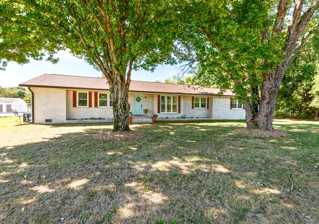 Homes for sale in Waverly, TN | 2547 Hwy 70 E, Waverly, TN 37185 | MLS# 2982094
