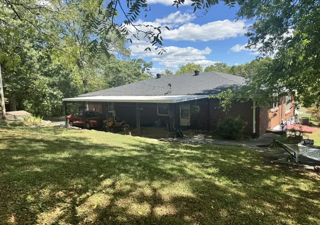 Homes for sale in Carthage, TN | 17 Turkey Creek Hwy, Carthage, TN 37030 | MLS# 2981341