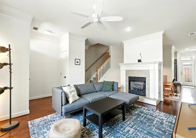 1st image of 817 S Douglas Ave, Nashville, TN 37204 | MLS# 2989138