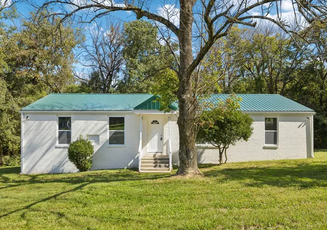 1st image of 1845 Holloway Cir, Lebanon, TN 37090 | MLS# 2985253