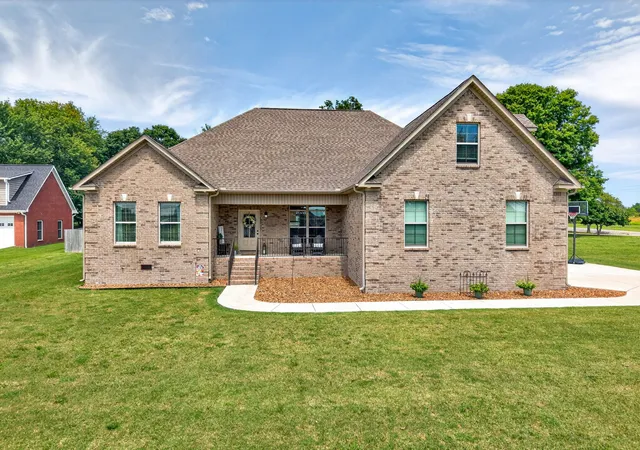 2nd image of 1 Roxey Dr, Fayetteville, TN 37334 | MLS# 2985287