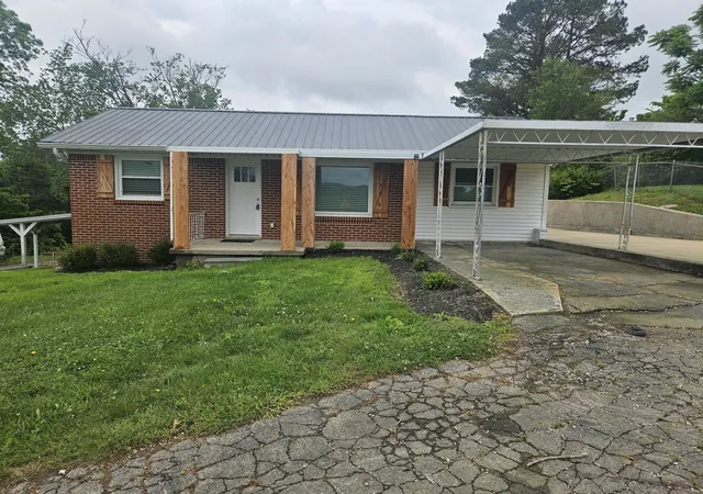 Homes for sale in Carthage, TN | 166 Old Lebanon Rd, Carthage, TN 37030 | MLS# 2987874