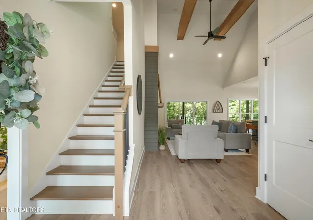 Photo 3 of Single family home for sale at 208 Mialaquo Circle, Loudon, TN 37774 | MLS# 3317250 | Listing updated on 2026-08-31