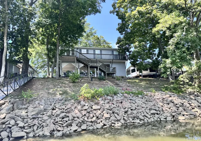 Photo 3 of Single family home for sale at 219 Beechview Dr, Clifton, TN 38425 | MLS# 2986456 | Listing updated on 2026-09-25