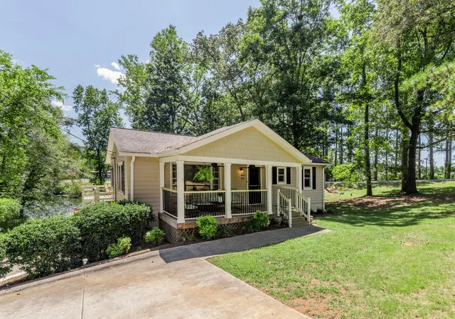 Homes for sale in Kingston, TN | 1112 Dogwood Dr, Kingston, TN 37763 | MLS# 3218383