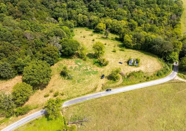 5th image of 4125 Dry Creek Rd, Celina, TN 38551 | MLS# 2985928