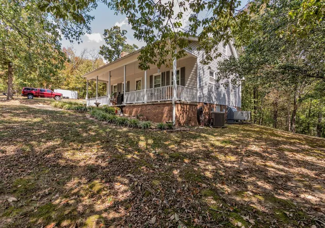 Homes for sale in Linden, TN | 283 Denton Ln, Linden, TN 37096 | MLS# 2986527