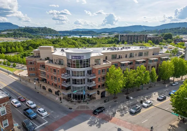 1st image of 4 Cherokee Boulevard #326, Chattanooga, TN 37405 | MLS# 3166632