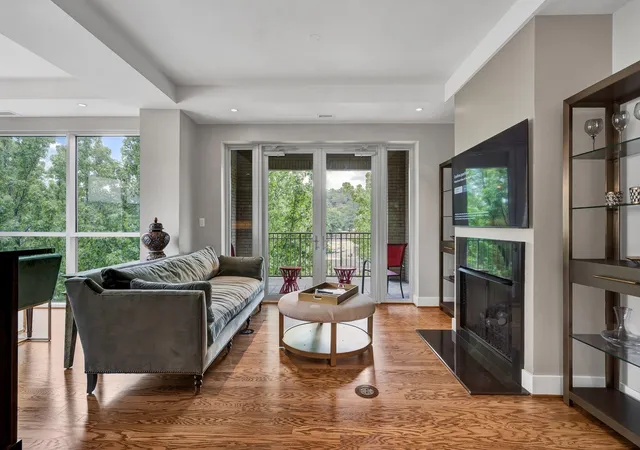 2nd image of 4 Cherokee Boulevard #326, Chattanooga, TN 37405 | MLS# 3166632