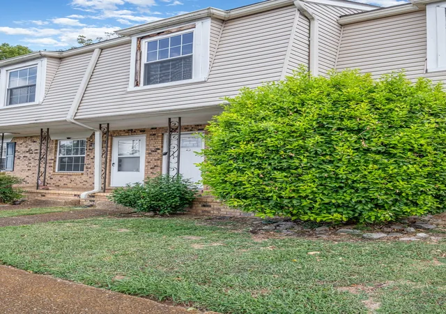 3rd image of 3880 Priest Lake Dr, Nashville, TN 37217