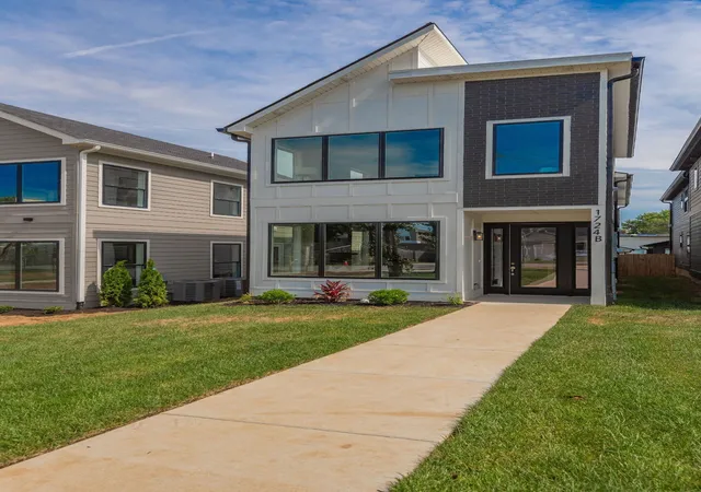 2nd image of 1724 Simpkins St #B, Nashville, TN 37208 | MLS# 2986805