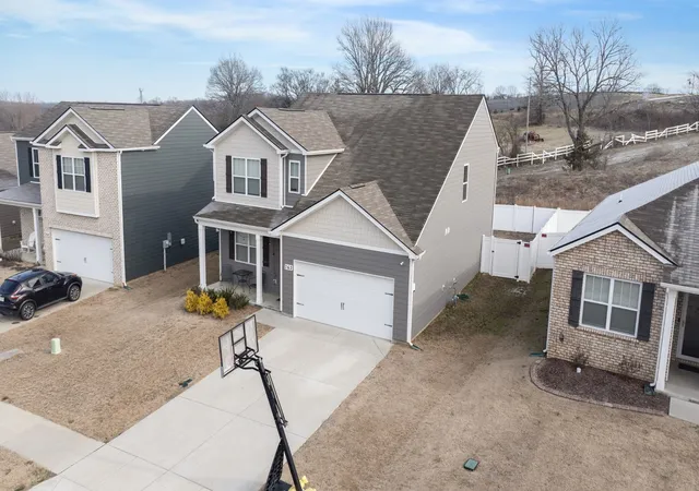 Photo 4 of Single family home for sale at 762 Pintail Pt, Lebanon, TN 37090 | MLS# 2988151 | Listing updated on 2025-10-29